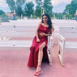 Meet your Posher, Perla